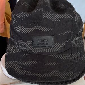Vans Black and Gray Skater Hat (OS)